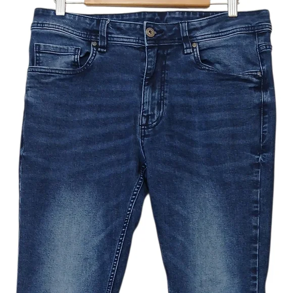 TPJ The Perfect Jean Men 32x32 Slim Fit Dark Blue Wash Stretch Denim Work Casual - Picture 2 of 9